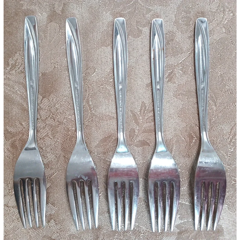 5 Rogers Cutlery Lawncrest International Stainless 7